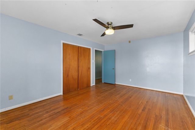 906 Briar Cliff Drive, Bryan, TX 77802