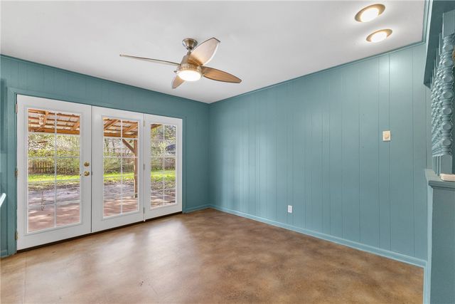 906 Briar Cliff Drive, Bryan, TX 77802