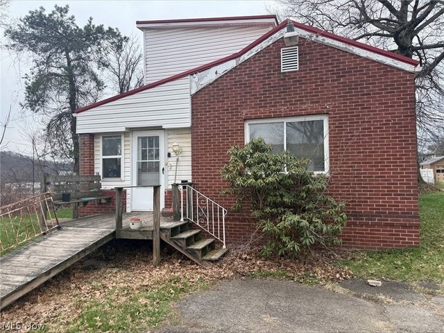 410 Palissey Street, East Liverpool, OH 43920