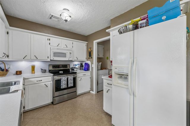 802 Jay Drive, Noble, OK 73068