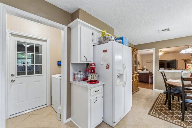 802 Jay Drive, Noble, OK 73068