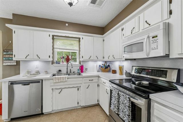 802 Jay Drive, Noble, OK 73068