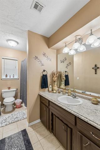 802 Jay Drive, Noble, OK 73068