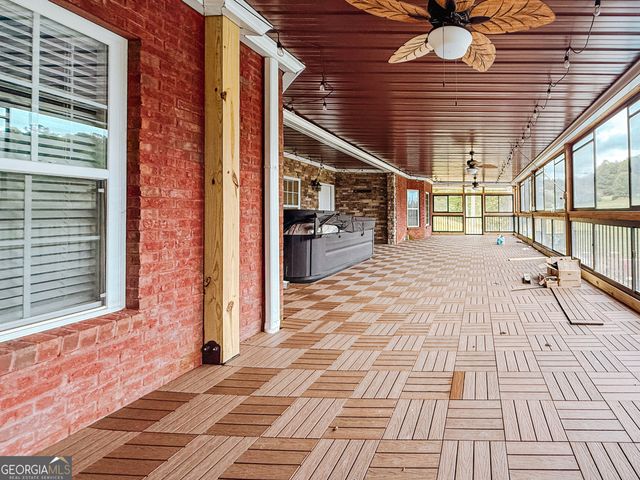 841 Yonah Meadow Drive, Cleveland, GA 30528