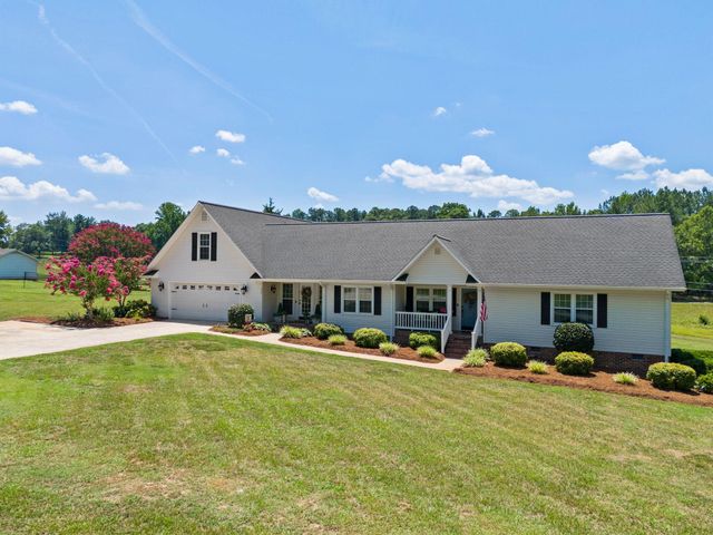 670 Old Mill Road, Campobello, SC 29322