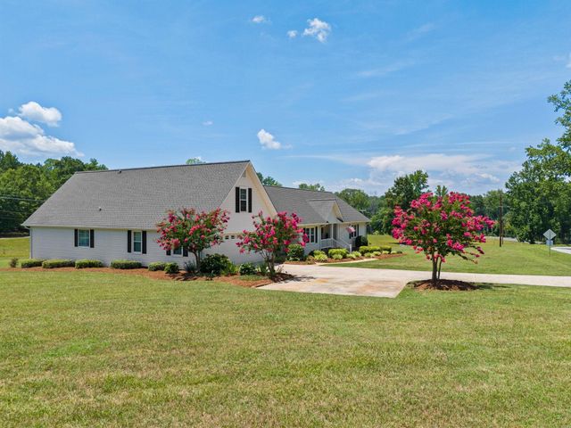 670 Old Mill Road, Campobello, SC 29322