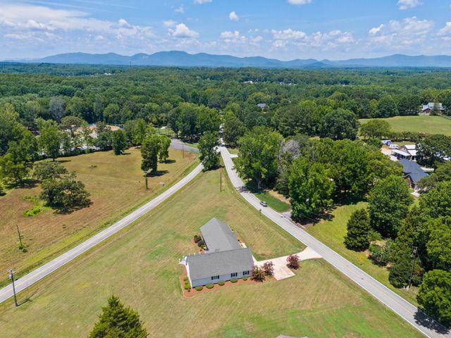 670 Old Mill Road, Campobello, SC 29322
