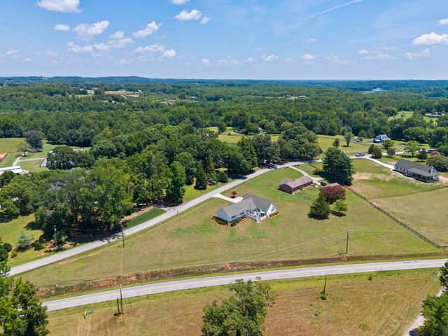 670 Old Mill Road, Campobello, SC 29322