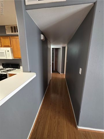 3135 Key Largo Dr Drive 204, Las Vegas, NV 89120