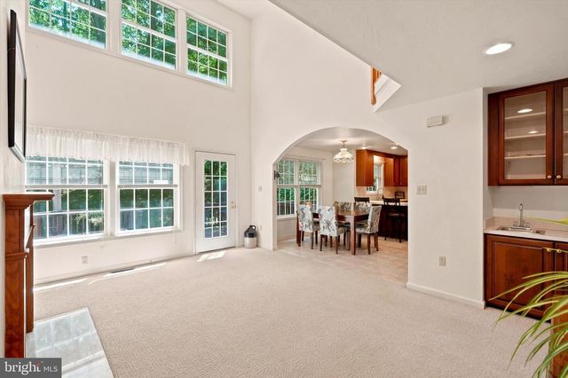 16 RYAN LN, Honey Brook, PA 19344