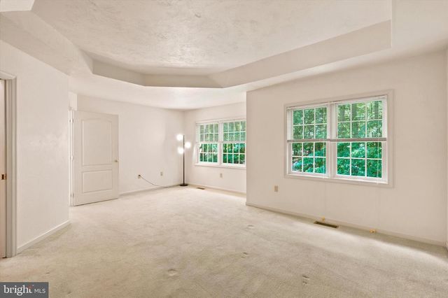 16 RYAN LN, Honey Brook, PA 19344
