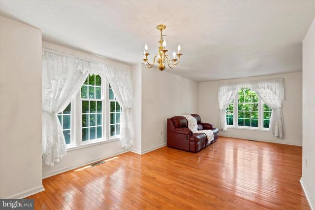 16 RYAN LN, Honey Brook, PA 19344