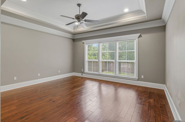 17892 Villa Lake Ave, Central, LA 70739