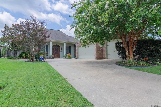 17892 Villa Lake Ave, Central, LA 70739