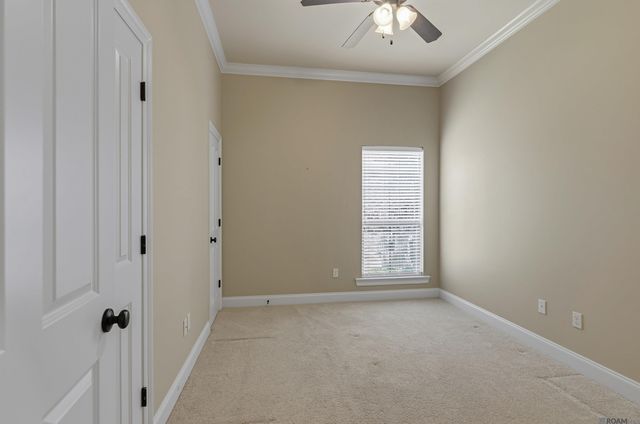 17892 Villa Lake Ave, Central, LA 70739