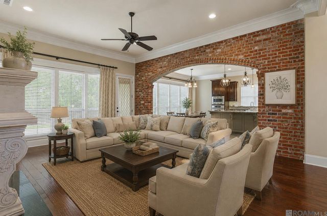 17892 Villa Lake Ave, Central, LA 70739