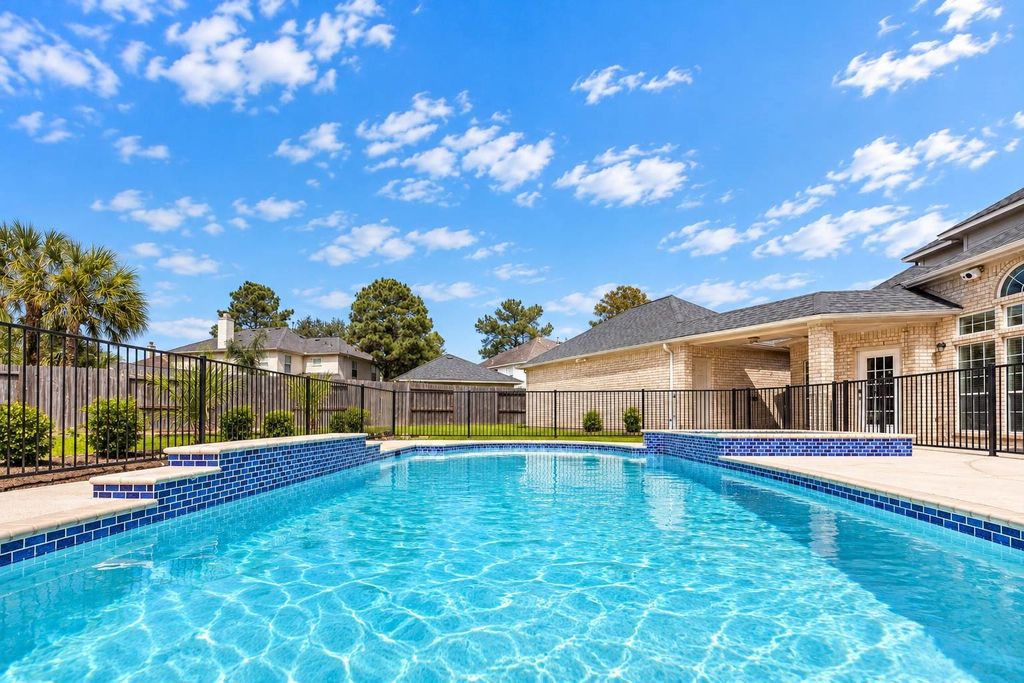 6302 Briar Canyon Court, Katy, TX 77450