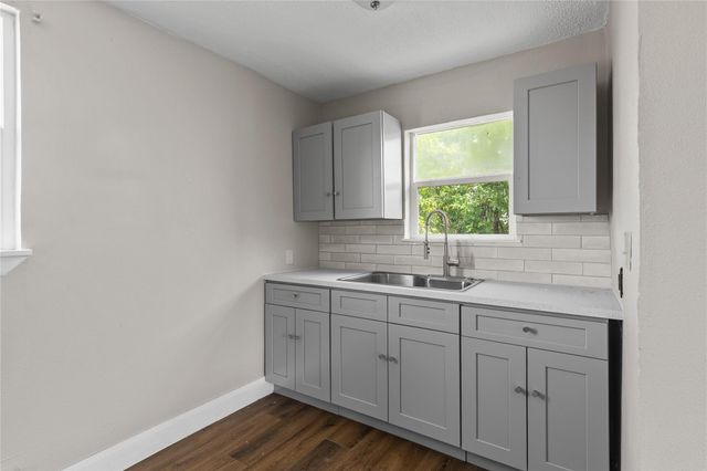 6602 Avenue R, Houston, TX 77011