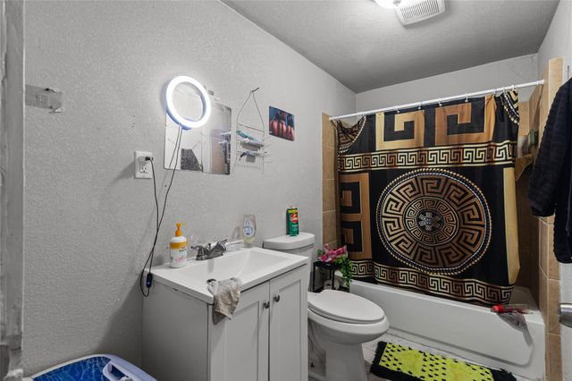 6602 Avenue R, Houston, TX 77011