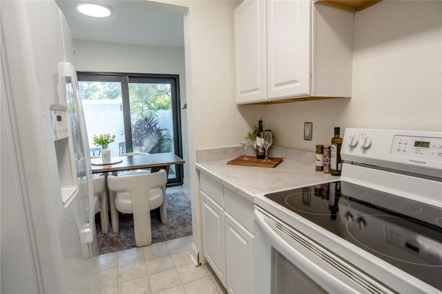 8800 BARDMOOR BOULEVARD 20, Seminole, FL 33777