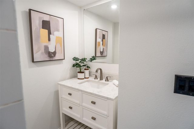 8800 BARDMOOR BOULEVARD 20, Seminole, FL 33777