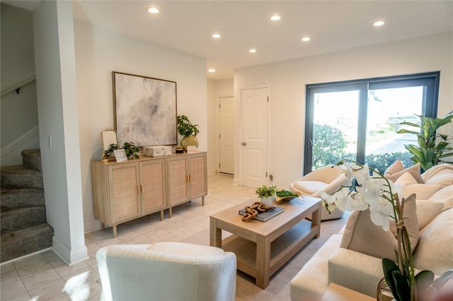 8800 BARDMOOR BOULEVARD 20, Seminole, FL 33777