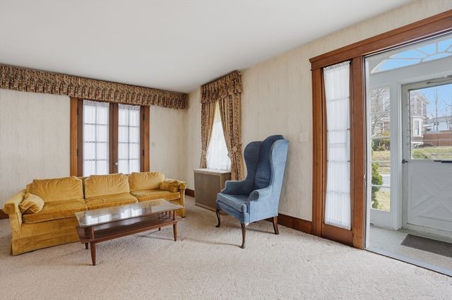 18 Davidson Road, Worcester, MA 01605