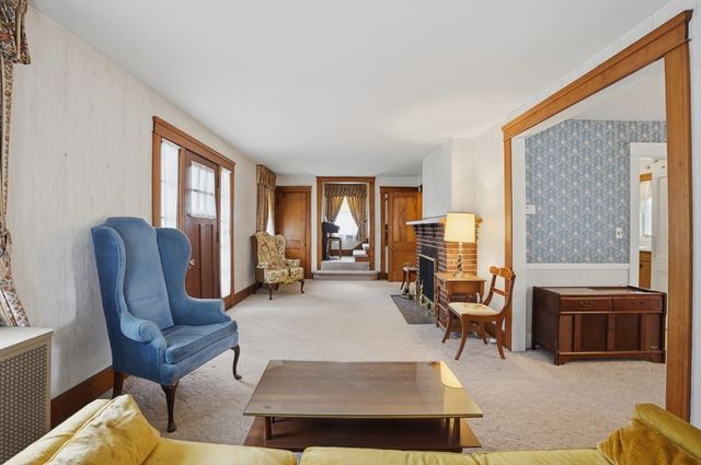 18 Davidson Road, Worcester, MA 01605