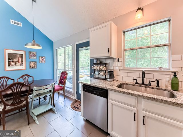 97 Spring Circle, Senoia, GA 30276