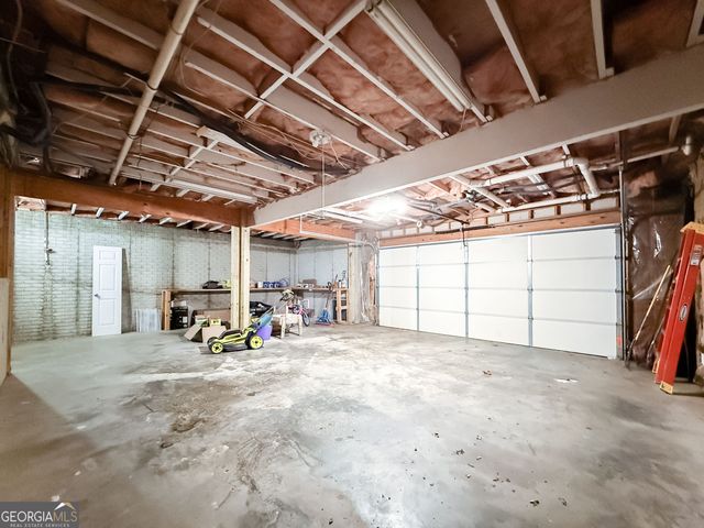 97 Spring Circle, Senoia, GA 30276