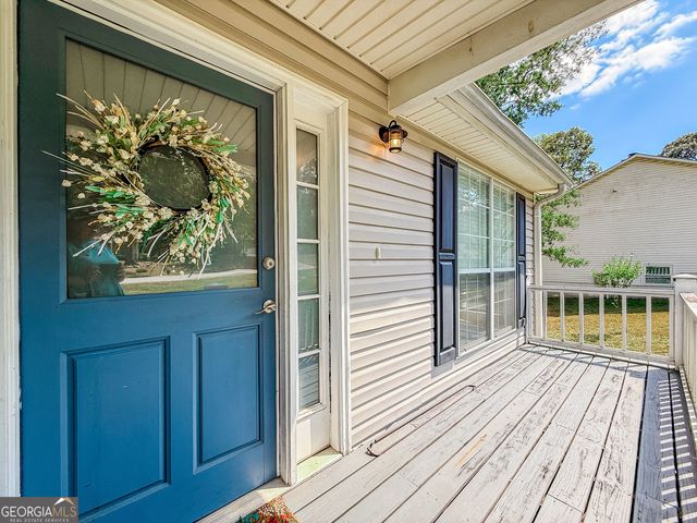 97 Spring Circle, Senoia, GA 30276