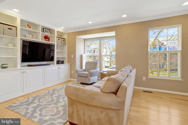 1331 ARGALL PL, Alexandria, VA 22314