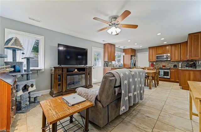 1717 Caroga CT, Virginia Beach, VA 23453