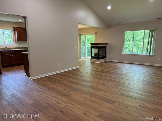 14410 Shadywood Drive, Sterling Heights, MI 48312
