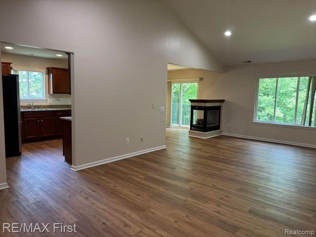 14410 Shadywood Drive, Sterling Heights, MI 48312