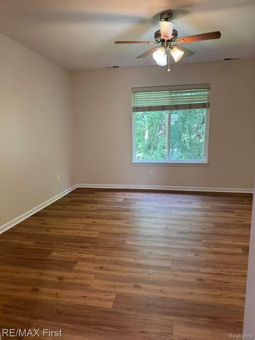 14410 Shadywood Drive, Sterling Heights, MI 48312