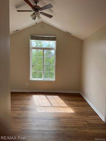 14410 Shadywood Drive, Sterling Heights, MI 48312