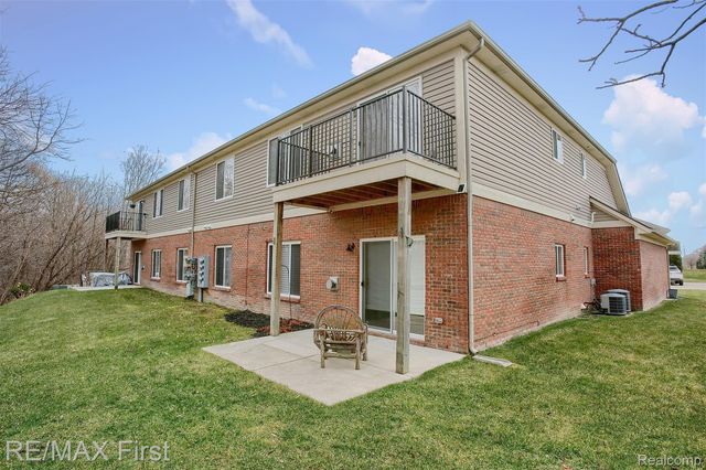 14410 Shadywood Drive, Sterling Heights, MI 48312