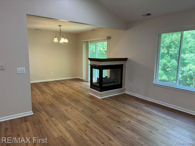 14410 Shadywood Drive, Sterling Heights, MI 48312