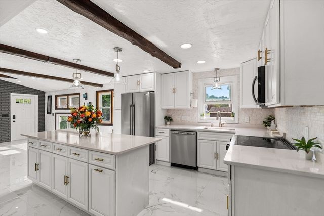 8 Priscilla Lane, Billerica, MA 01821