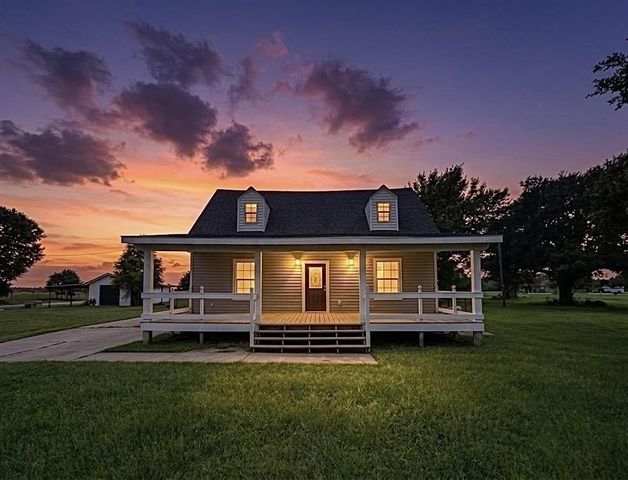 6908 Murl Ellender Road, Sulphur, LA 70665