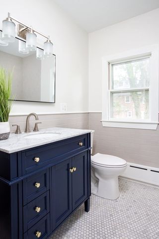 16 Cabot St, Newton, MA 02458