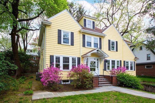 16 Cabot St, Newton, MA 02458