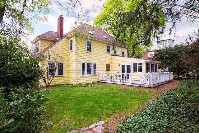 16 Cabot St, Newton, MA 02458