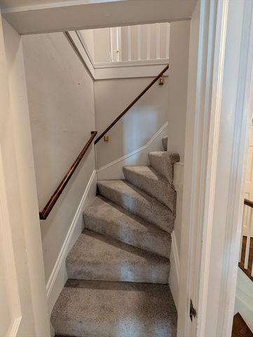 16 Cabot St, Newton, MA 02458