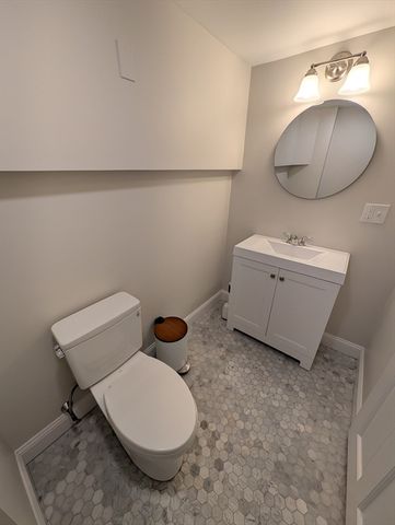 16 Cabot St, Newton, MA 02458