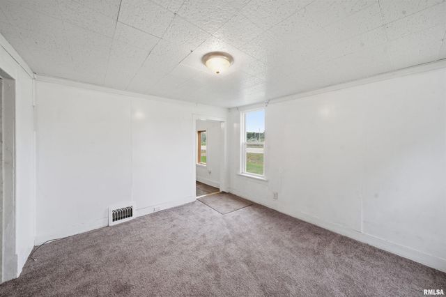 157 URBANDALE Avenue, East Peoria, IL 61611