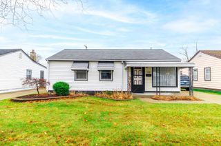 3256 S Stella Court, Trenton City, MI 48183