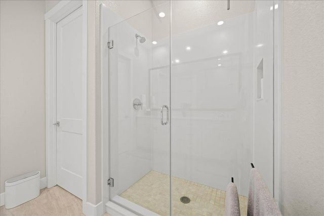 4211 Meadow Crest Dr, Folsom, CA 95630