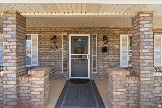 670 E 900 S, St. George, UT 84790